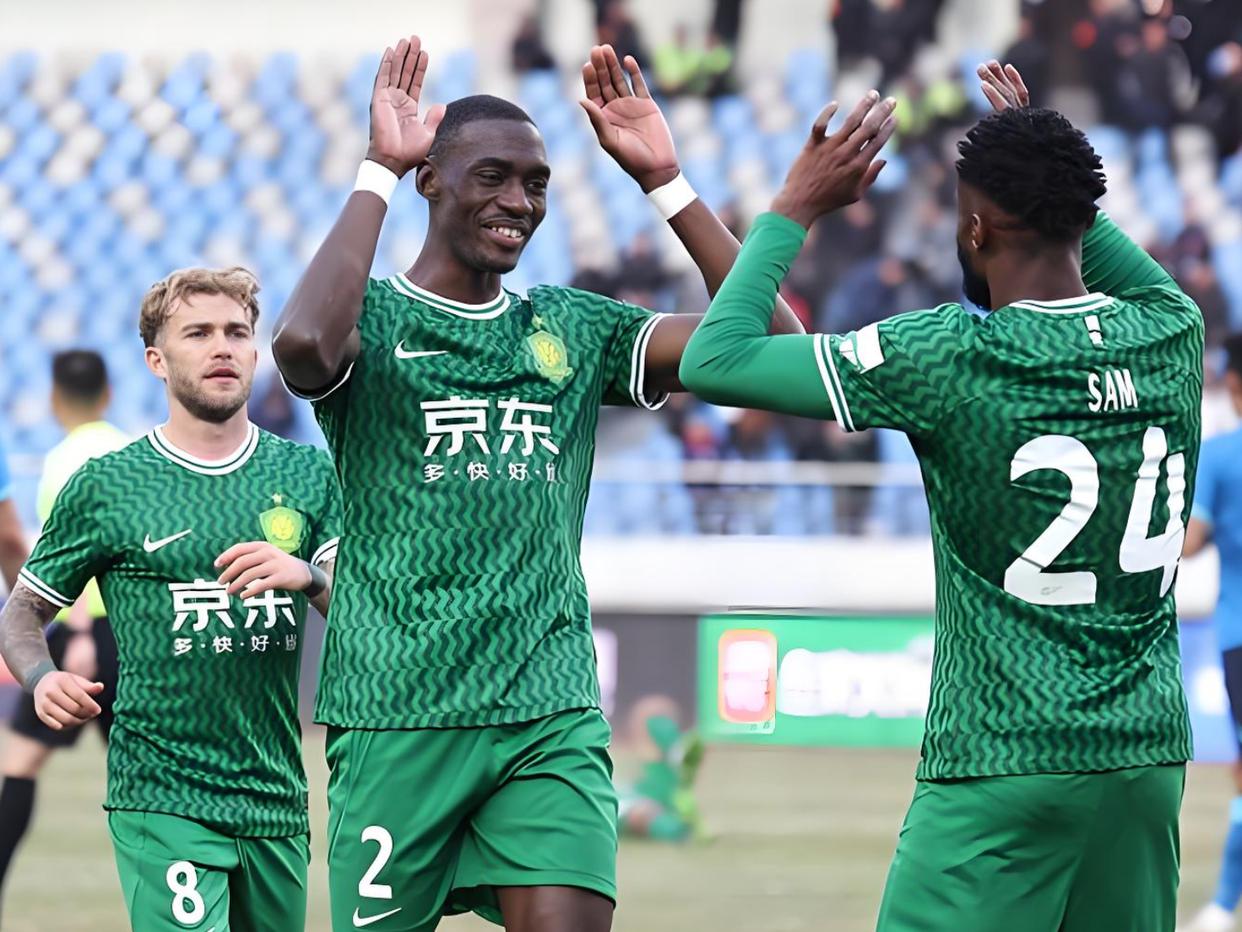 lol主题包-包含社区盾赛程吃紧；北京国安今夜伤情更新；压力陡增；身体对抗强度拉满的词条