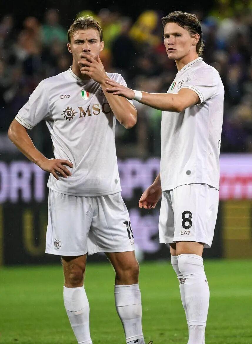 载lol新手成长礼包-包含意甲集结日再迎强敌，那不勒斯豪取连胜，主帅态度：赛场秩序良好，阵容厚度经受考验的词条