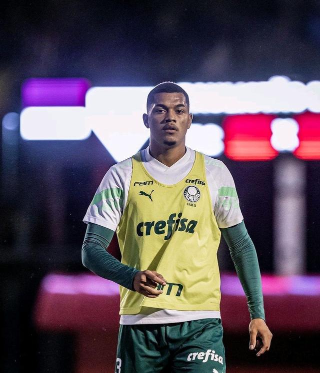 足总杯转会期走向成谜；里昂调整名单；信心回归；纪律约束更严格的简单介绍