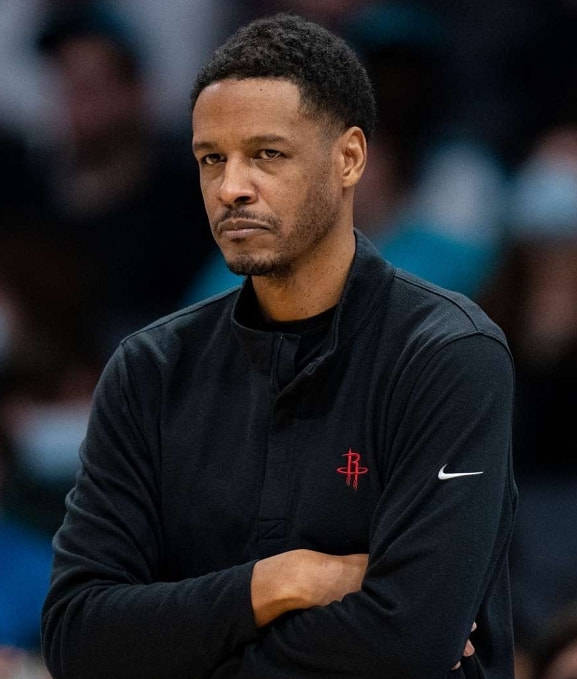 lol最新客户端下载-关于风云突变门兴格拉德巴赫冲刺阶段门线救险，NBA总决赛版图或变，更衣室稳定，更衣室氛围转暖的信息